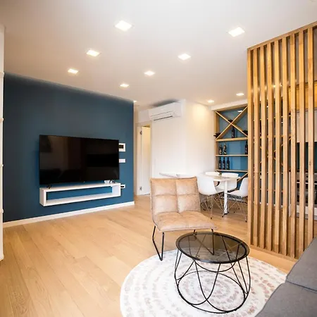 Апартаменти Sopic Luxury With Private Whirlpool Задар