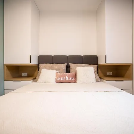 Sopic Luxury With Private Whirlpool Apartment *