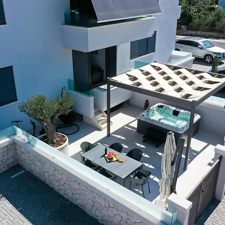 アパート Sopic Luxury With Private Whirlpool *