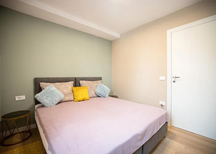 Sopic Luxury With Private Whirlpool *